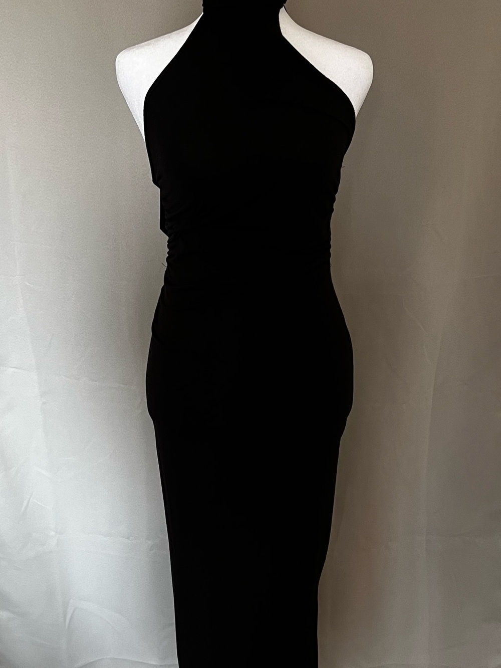 Black Halter Neck Bodycon Dress - Sleek Evening Dress